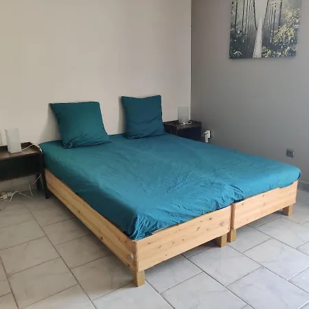 Du Charme Provencal Apartment Senas